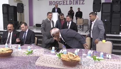 Mardin’de husumetli iki aile barıştırıldı