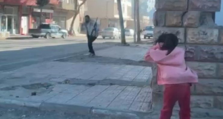 Mardin’de pompalı tüfekle saldırı: Kız çocuğu panikle kaçtı