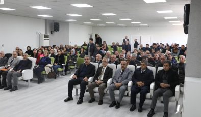Diyarbakır’da pamukta sulama verimliliği için panel düzenlendi