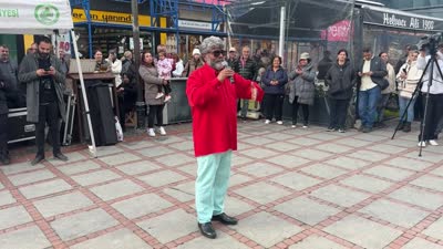 Roman çeribaşının klip çekimi açık hava konserine dönüştü