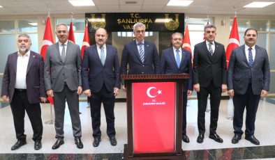 Sağlık Bakanı Memişoğlu Şanlıurfa’da temaslarda bulundu