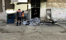 Şanlıurfa’da çıkan yangında 5 kişi dumandan etkilendi