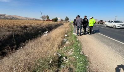 Şanlıurfa’da sulama kanalına devrilen araçta 5 kişi yaralandı