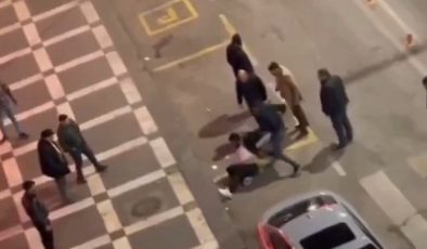 Şanlıurfa’da yol ortasında şiddet anı kamerada