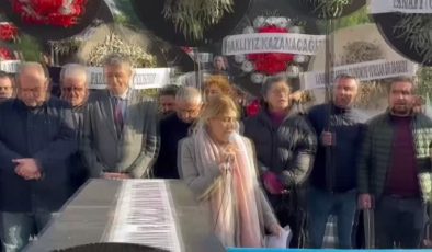 Söke’de esnaftan belediyeye siyah çelenk ve tabutlu protesto