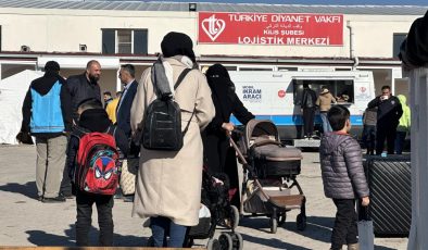 Suriyeli mülteciler vatanlarına dönüyor
