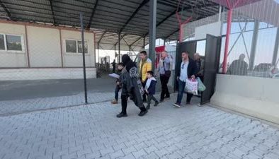 Suriyeliler Zeytindalı sınır Kapısı’ndan vatanlarına dönüyor