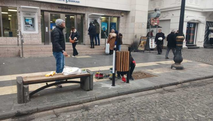 Sur’un tarihi dokusuna uygun çöp kovaları yerleştirildi