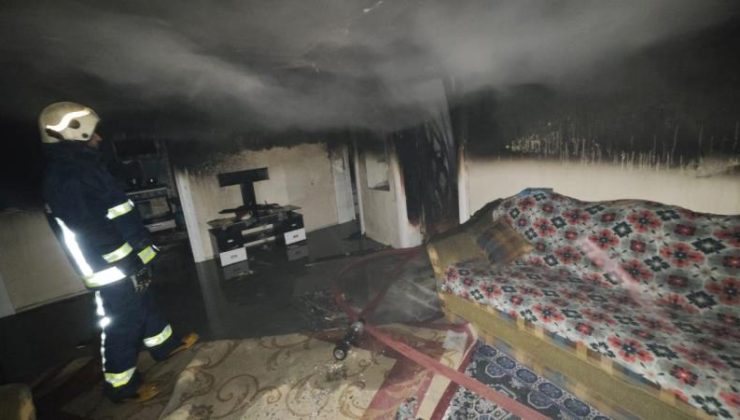 Van’da ev yangını: Dumandan zehirlenen bir kişi öldü