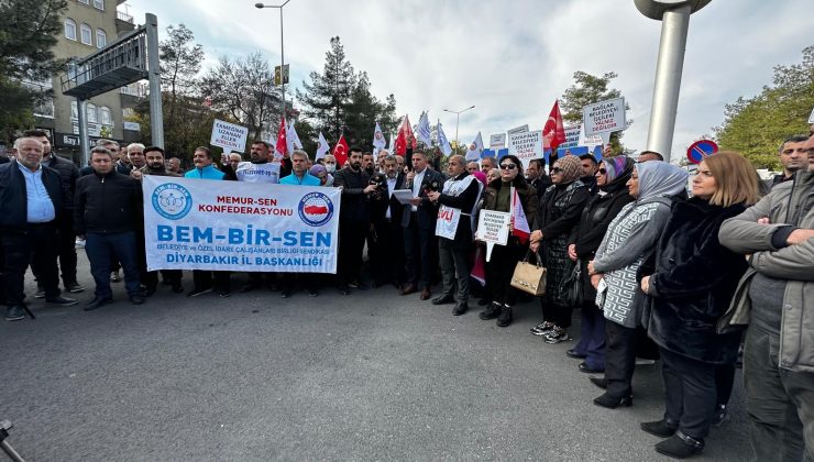 Diyarbakır Büyükşehir Belediyesi önünde toplu işten çıkarmalara karşı eylem