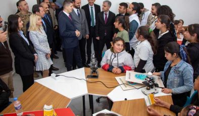 Diyarbakır’da köyde bilim şenliği: Çocuklara özel etkinlikler düzenlendi
