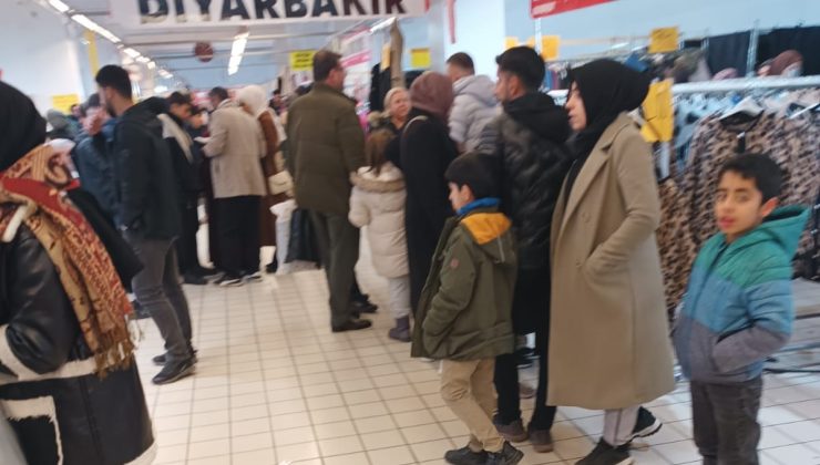 Diyarbakır’da Alışveriş Çılgınlığı: Bağlar’da İndirim Furyası