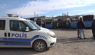 Burdur’da 6 halk otobüsü yandı: Kundaklama şüphesi