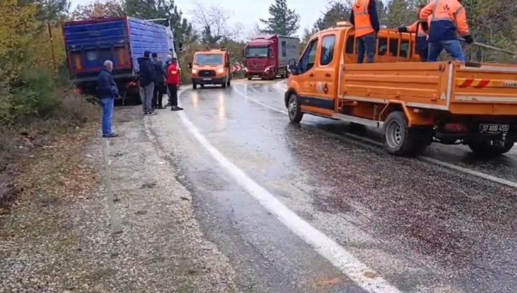 Yola dökülen balık yağı kazalara neden oldu
