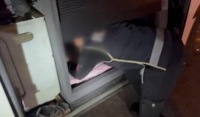 Yolcu otobüsünde 188 kaçak telefon ele geçirildi