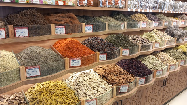 Aktar tezgahları çeşitlendi