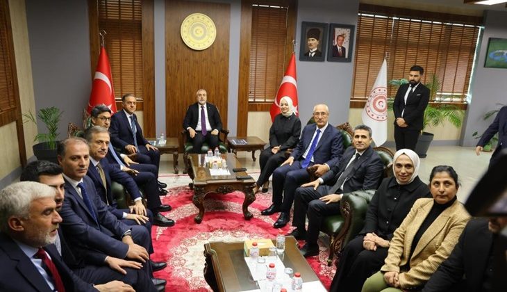Bakan Işıkhan Bingöl’de