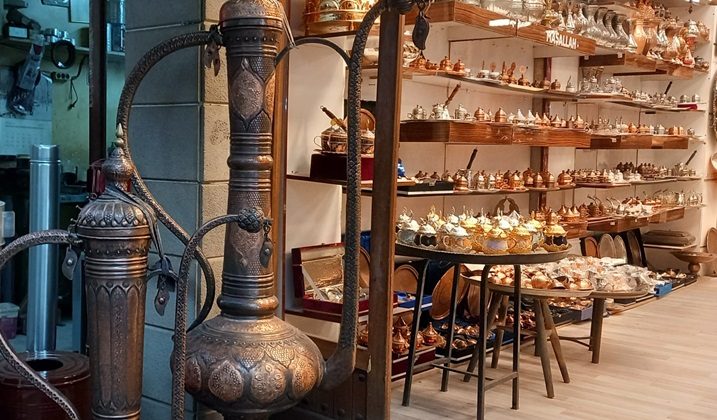 Bakırcılar çarşısı simgesi ile dikkat çekiyor