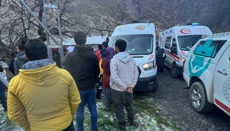 Hakkari’de dağdan düşen genç hayatını kaybetti