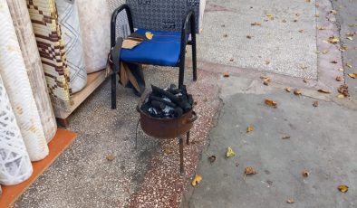 Havalar soğudu esnaf dal kömürüyle ısınıyor