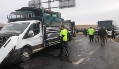 Siirt’te yolcu otobüsü ile minibüs çarpıştı