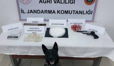 Şüpheli hareketleri ele verdi
