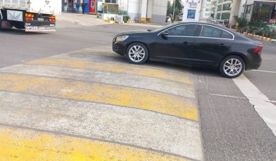 Yüksek tümsek koruyor