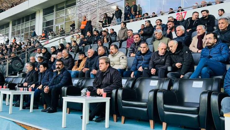 Doğan Hatun, Amedspor maçını tribünden izledi