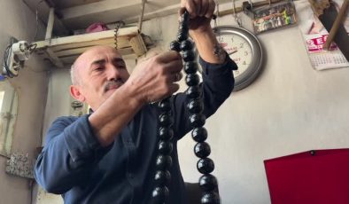 46 yıllık emekle yapılan dev Oltu tespihi satışa sunuldu