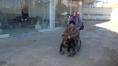 90 yaşındaki Yılmaz amca, Engelsiz Taksi ile Boztepe hayalini yaşadı