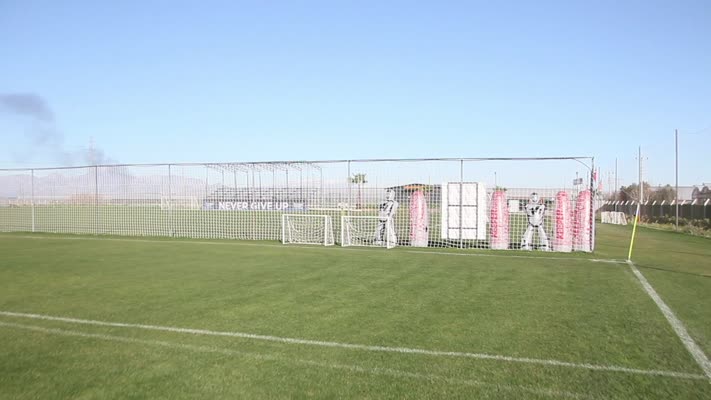 Antalya’da spor turizmine hizmet edecek 5 futbol sahası açıldı