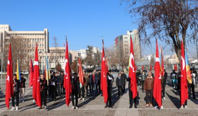 Atatürk’ün Gaziantep’e gelişinin 92. yılı coşkuyla kutlandı