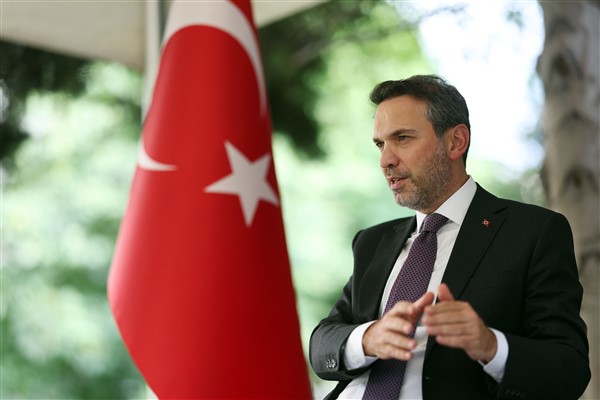 Bakan Bayraktar’dan Ferdi Tayfur için taziye mesajı