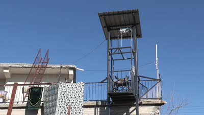 Diyarbakır’da engelli vatandaşın asansör ihtiyacını belediye karşıladı