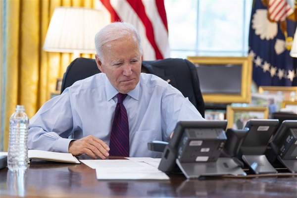 Biden: Tüm kaynaklarla tehditlere karşı mücadele ediyoruz