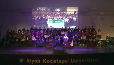 Türkülerin birleştirdiği çift: Müzikle aşklarını yaşatıyorlar