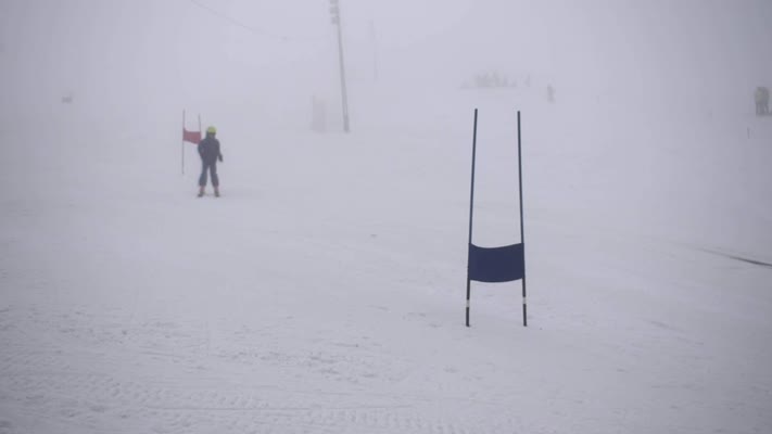 Bitlis’te Alp Disiplini ve Snowboard yarışları tamamlandı