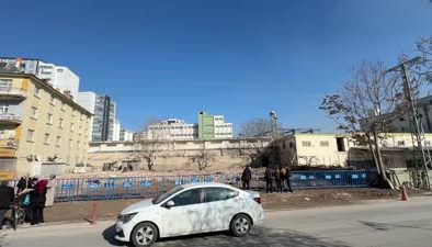 Konya’da çöken binanın olduğu cadde yeniden trafiğe açıldı
