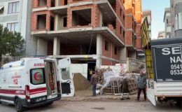 Dairesine bakmak için geldiği inşaatın 1. katından düşen kadın yaralandı