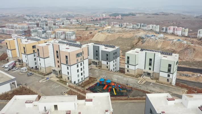 Depremin etkilediği Şanlıurfa’da tüm hak sahipleri bu yıl evlerine kavuşacak