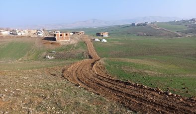 Diyarbakır Büyükşehir, Hazro’da 30 km yol çalışmalarını tamamladı