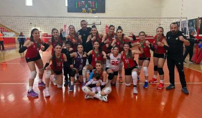 Diyarbakır kadın voleybol takımı lideri devirdi
