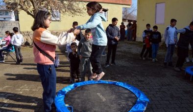 Diyarbakır’da “Çocuklarla Sanat ve Spor Şenliği” düzenlendi
