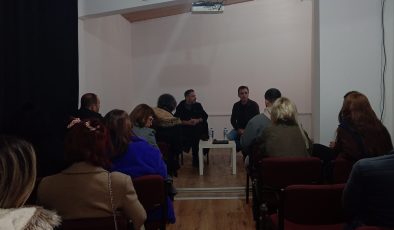 Diyarbakır’da Sanatçı Şefik Özcan ile sanat üzerine söyleşi