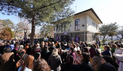 Diyarbakır’da kadın dayanışması DİKASUM kapılarını açtı