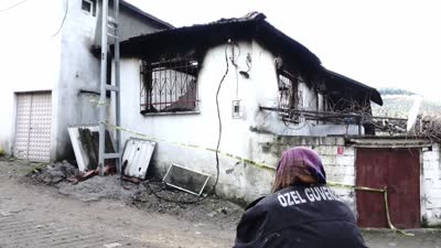 Edremit ilçesinde çıkan ev yangınında 2 kardeş öldü