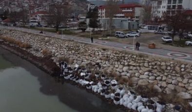 Eğirdir Gölü’nde ot ve yosun temizliği tamamlandı
