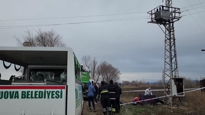 Elektrik trafosu yanında erkek cesedi bulundu