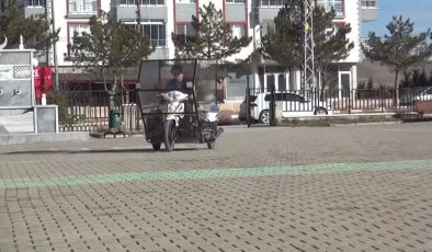 Tekerlekli sandalyede hayallerine ulaşan öğretmen