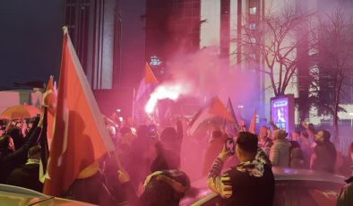 Gazze’de ateşkesin sağlanması İstanbul’da coşkuyla kutlandı